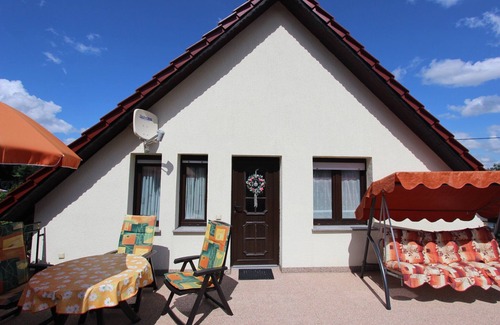 Emsetal Apartment | Apartment 'Inselsbergblick' with Mountain View, Private Terrace and Wi-Fi