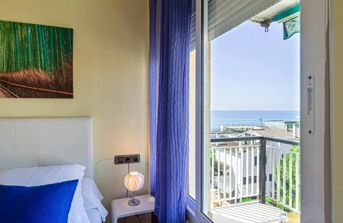Sant Andreu de Llavaneres Apartment | Apartment Llavaneras II view at the sea and pool
