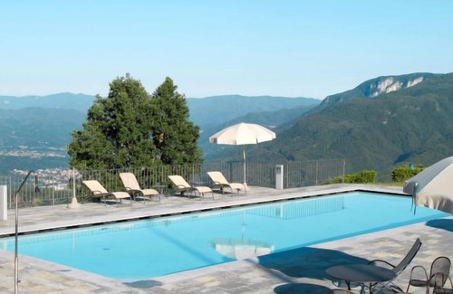 Molazzana Apartment | Apartment Rosmarino (CNG191) in Castelnuovo di Garfagnana - 5 persons, 2 bedrooms
