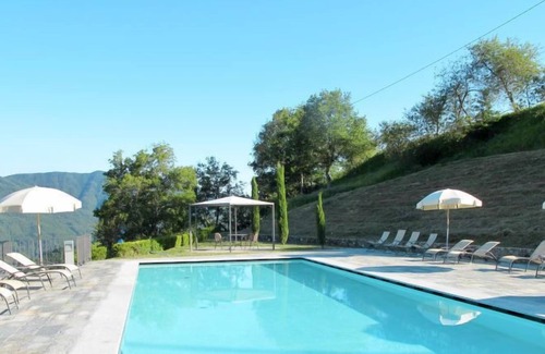 Molazzana Apartment | Apartment Rosmarino (CNG191) in Castelnuovo di Garfagnana - 5 persons, 2 bedrooms