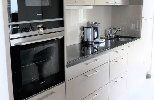 Le Mont-sur-Lausanne Apartment | Apart. nine high standing lake view (3 ch)