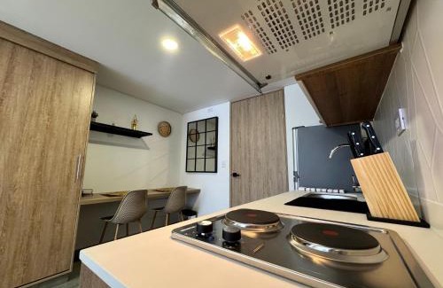 Armenia Apartment | Apartaestudio con balcón en zona top