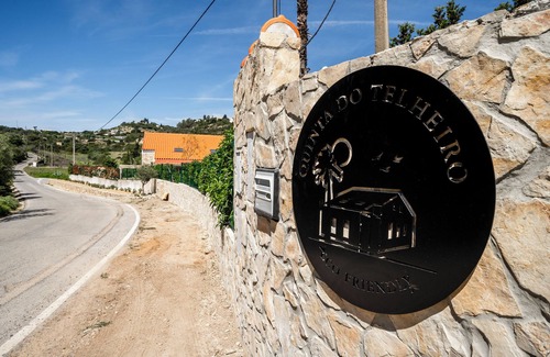 Telheiro Apartment | Apartamento en las Montañas, con Wifi, Huerta Bio a 15 Minutos de la Playa Faro