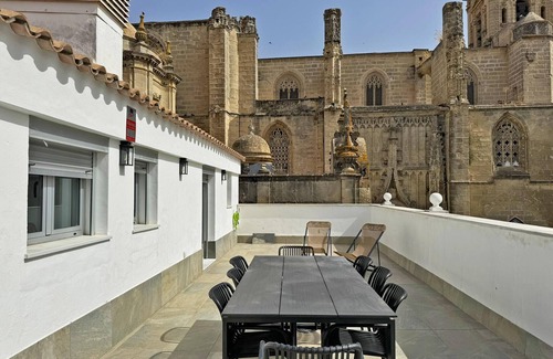 Jerez de la Frontera Old Town Apartment | Apartamento San Miguel - Ole Solutions