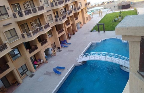 Al Ahyaa Apartment | Apartament z widokiem na Morze Czerwone. Dwa baseny, jacuzzi.
