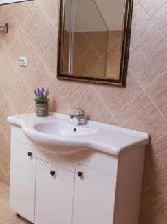 Rasnov Apartment | Apartament Ella