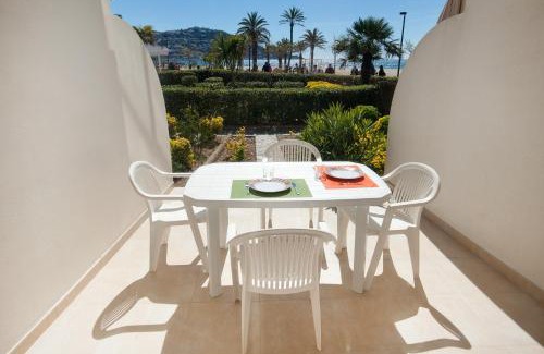 Santa Margarida Apartment | Apartamento a pie de playa, climatizado y parking