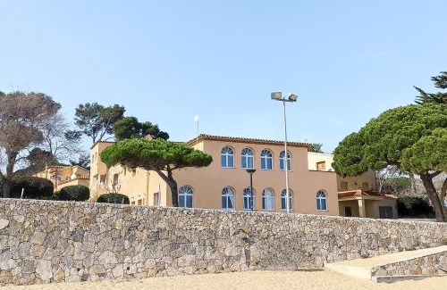 La Fosca Apartment | Apartamento con jardín a 11 metros de la playa. SE.