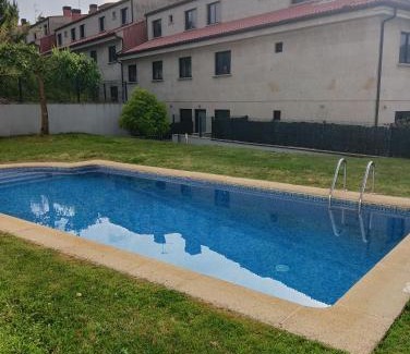 Dean Pequeno Apartment | Apartamento con terraza y piscina