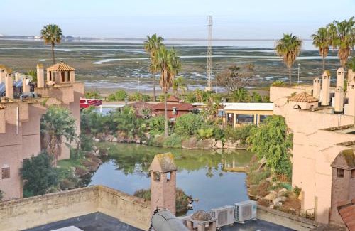 Centro Comercial Bahia Sur Apartment | Apartamento con vistas Bahia Sur