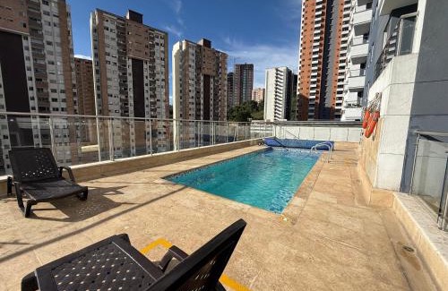 Sabaneta Apartment | Apartamento con vista a la montaña, piscina y gym