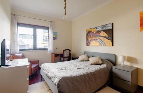 Santa Iria de Azoia Apartment | Apartamento Deluxe 3 bedroom