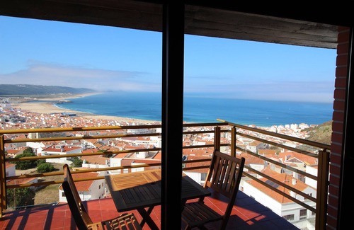 Nazare Apartment | Apartamento em Zona Nobre com Vista Panorâmica Para a Nazaré