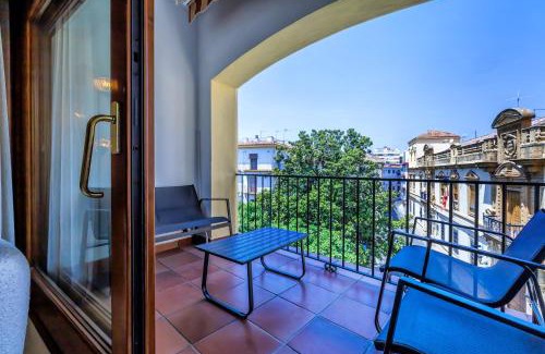 La Trinidad-San Juan y Todos los Santos Apartment | Apartamento en el Centro con Parking y Terraza