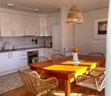 Benasque Apartment | Apartamento familiar en el centro de Benasque con terraza