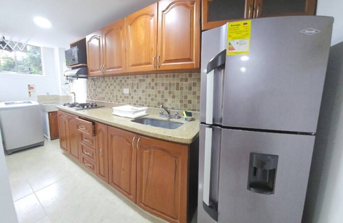 Medellin Apartment | Apartamento Full en Medellín, Loma de los Bernal