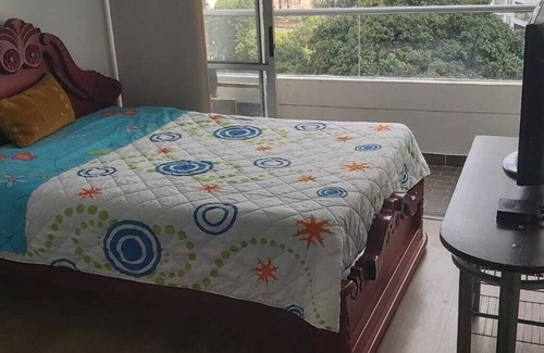 Itagui Condo | Apartamento Lisboa. Familiar, Acogedor Serca de Supermercados y Restaurantes