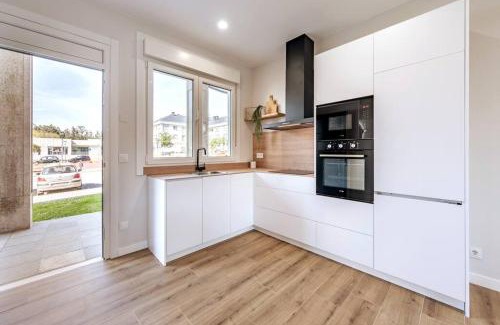 O Pedrouzo Apartment | Apartamento White Tree by Arca Camelia