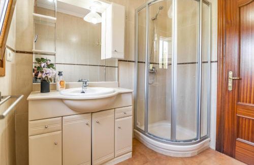 Laredo Apartment | Apartamentos privados con jardín y barbacoa compartida en Laredo