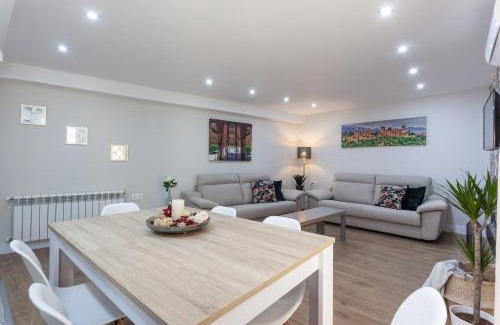 Central District Apartment | Apartamentos Reina Isabel