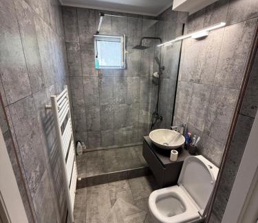 Caracal Apartment | Apartamentul lui Radu