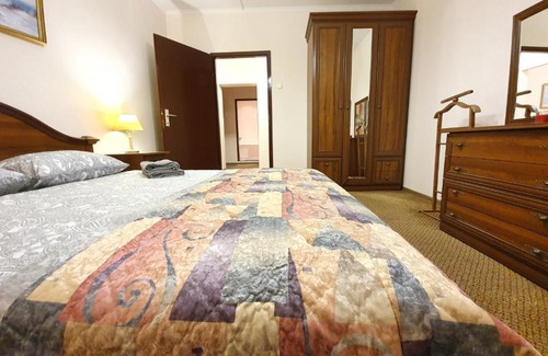 Nagorny District Apartment | Апартаменты с тремя спальнями