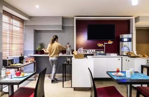 Chaussee-d'Antin Apartment | Aparthotel Adagio Paris Opéra* - 2 Rooms 4 People