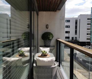 Stratford and New Town Apartment | Aparthotel Apartment Holiday Rentals Stratford London