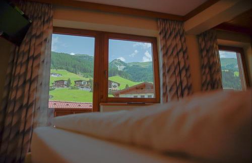 Vorderlanersbach Apartment | Aparthotel Dorfplatzl Garni Apartments & B&B