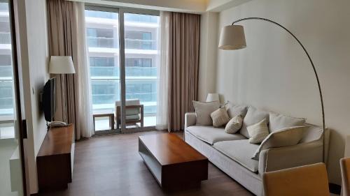 Son Tra Apartment | Aparthotel in A la Carte - 2 bedrooms, beachfront, central, outdoor pool