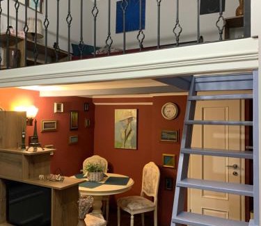 mtatsminda Apartment | Aparthotel Mari