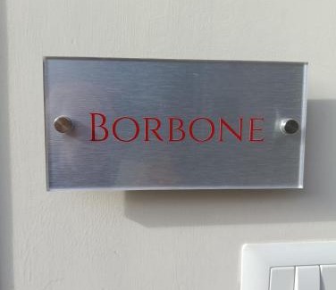 Frattamaggiore Apartment | AparthouseRisorgimento BORBONE