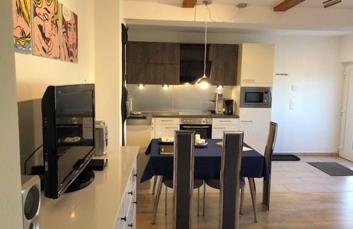Sankt Polten Apartment | Apartment ZWEI - small but nice - 15min from the sports center