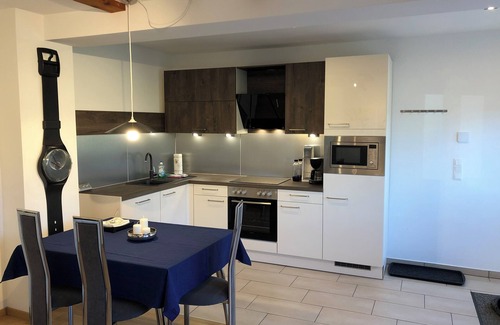 Sankt Polten Apartment | Apartment ZWEI - small but nice - 15min from the sports center