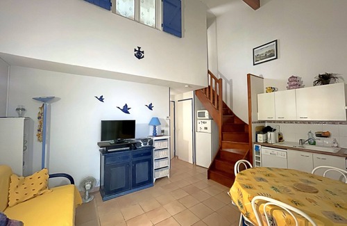 Saintes-Maries-de-la-Mer Apartment | Apartment for 6 with parking
