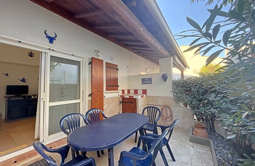 Saintes-Maries-de-la-Mer Apartment | Apartment for 6 with parking
