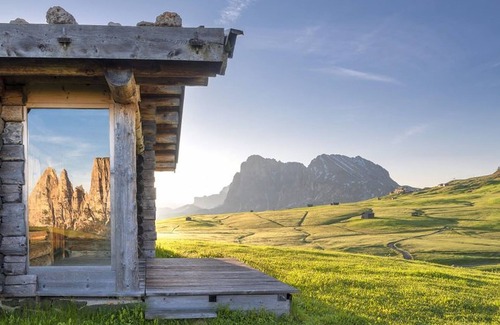 Siusi Apartment | Apartment "Mysciliar Tree II" with Mountain View, Wi-Fi, Garden, Terrace & Balcony
