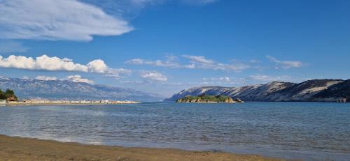 Lopar Apartment | Apartman Dragan i Slavica 200 m od plaže s terasom