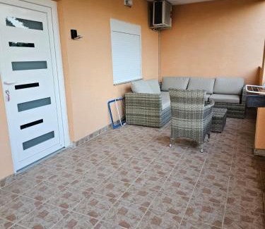 Obrovac Apartment | Apartmani Desnica