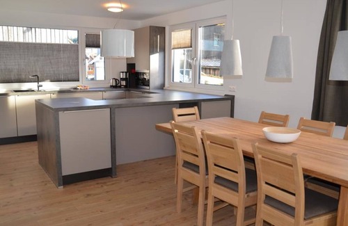 Russbach am Pass Gschuett Apartment | Apartment 8 persons Ground floor - Apartment house Van der Leij