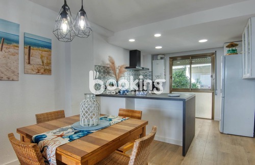 Sant Antoni de Calonge Apartment | Apartment on the seafront avenue of Sant Antoni with parking