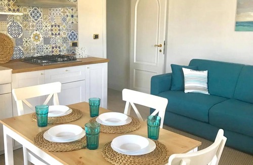 Castellammare di Stabia Apartment | Apartment 'Blue Sea Two Apartments' with Shared Terrace, Wi-Fi and Air Conditioning
