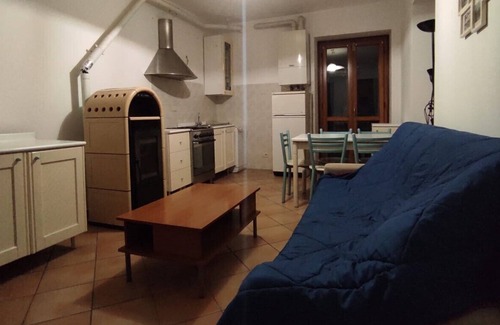 Castiglione Chiavarese House | Apartment with 2 rooms in the center between Cinque Terre and Portofino, glimpse of the sea