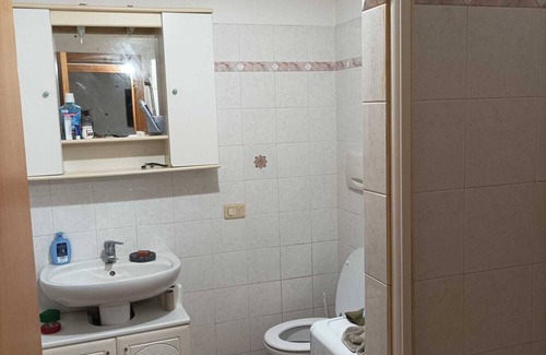 Castiglione Chiavarese House | Apartment with 2 rooms in the center between Cinque Terre and Portofino, glimpse of the sea