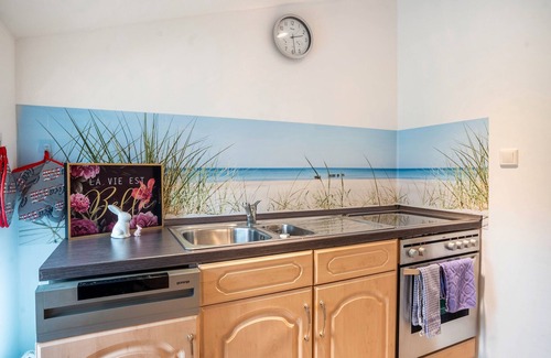 Muritz Apartment | Apartment 'Wohnung Obergeschoss' with Shared Pool, Private Terrace and Wi-Fi