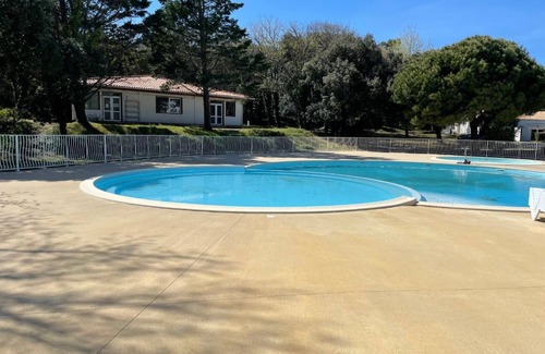 Saint-Georges-d'Oleron Apartment | Apartment 4/6 people Saint Georges d'Oleron/Quiet, direct access to the sea