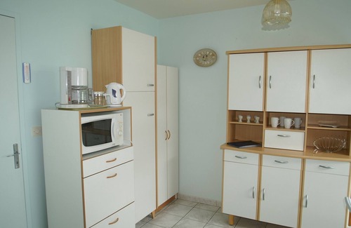 Saint-Vaast-la-Hougue Apartment | Apartment, 400 m from the port of Saint Vaast la Hougue