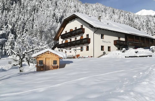 Anterselva Apartment | Apartment 'Pfaffingerhof Dolce Wood' with Mountain View, Shared Garden and Wi-Fi