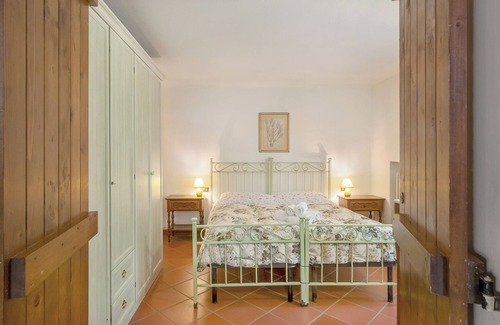 Castelfranco Piandisco Other | Apartment 'La Tavernetta' with Shared Pool, Private Terrace and Wi-Fi