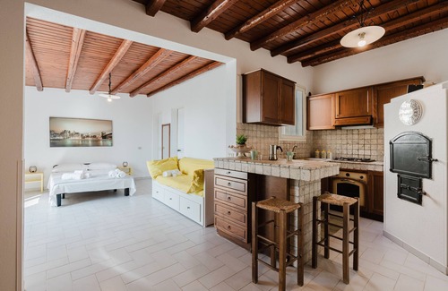 Marinella di Selinunte Apartment | Apartment '1 Camera Da Letto' with Private Terrace, Wi-Fi and Air Conditioning